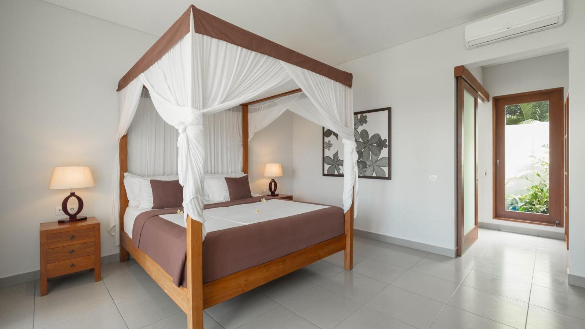 Villa Yenian By Villa Finder Canggu Buitenkant foto