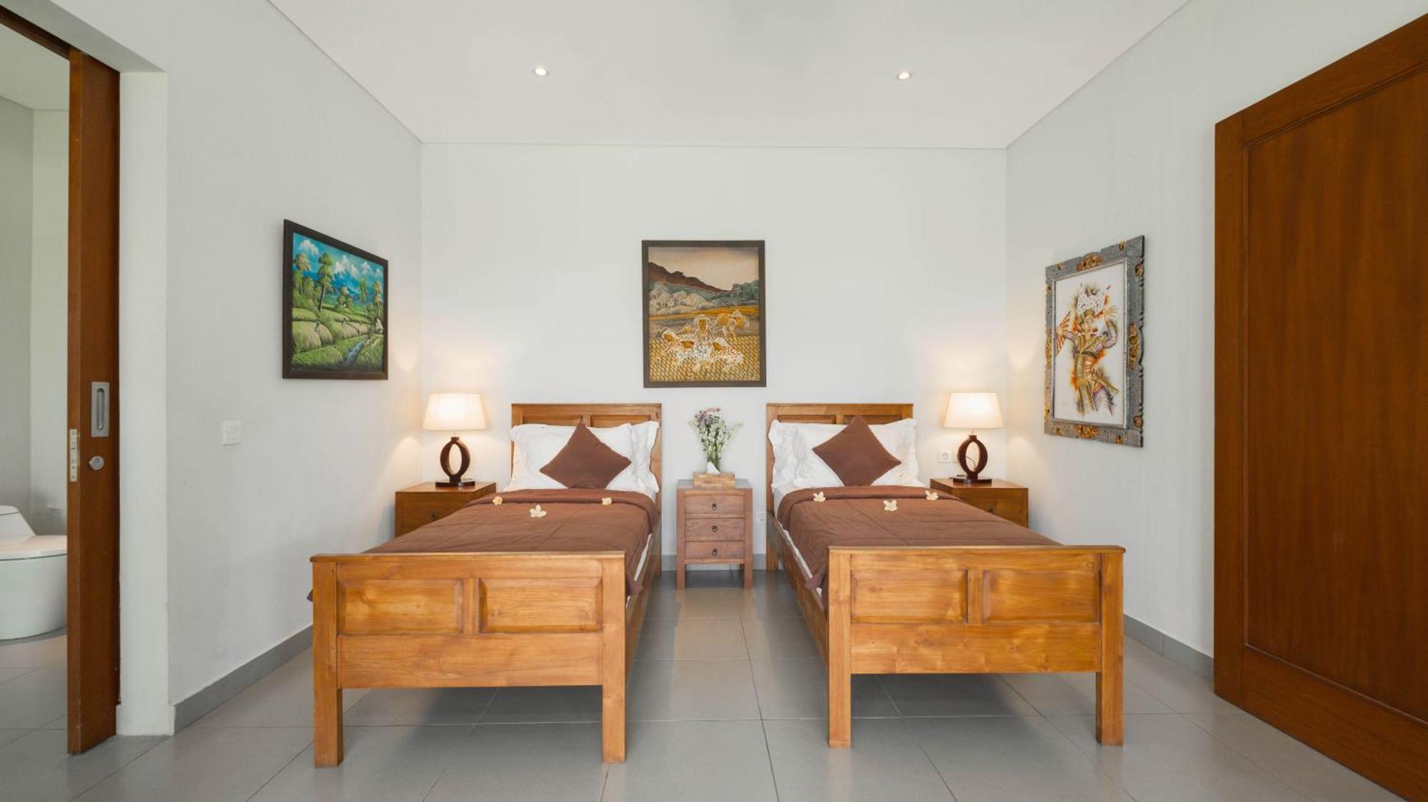 Villa Yenian By Villa Finder Canggu Buitenkant foto